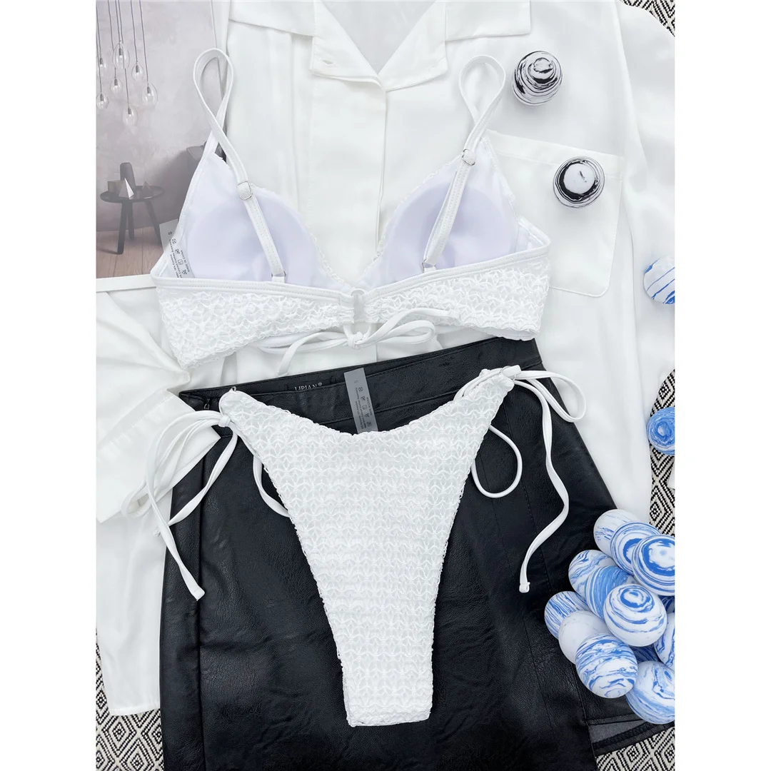 Gefalteter, mit Bügeln versehener brasilianischer Bikini, Damen-Badeanzug, zweiteiliges Bikini-Set, Badebekleidung, Badeanzug für Damen, V3999. – Detail 10
