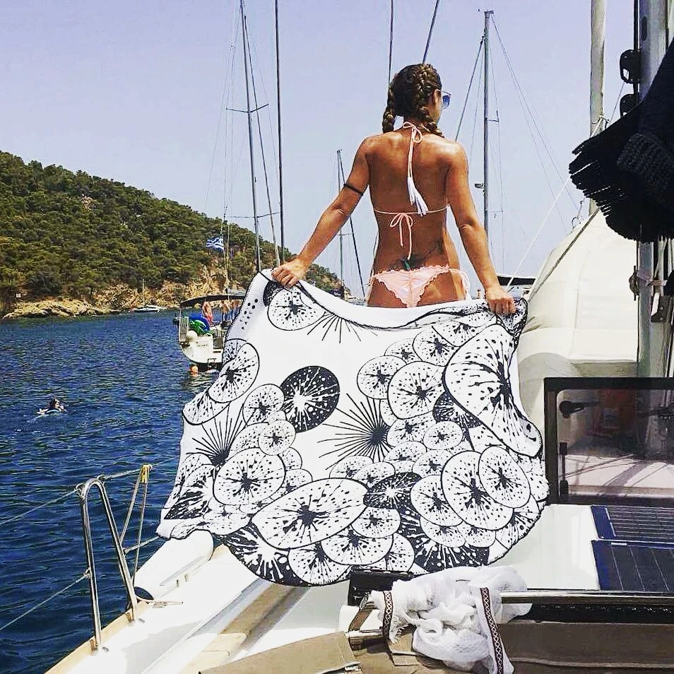 

Quick Dry Floral Beach Cover-Up Beach Mat Towel Summer Swimming Absorbent Soft Towel