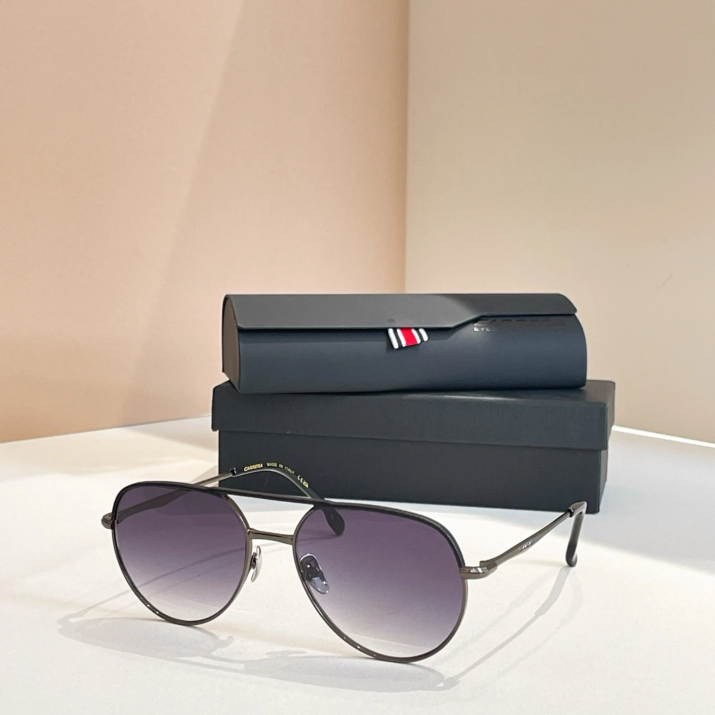 نظارات شمسية كاريرا كلاسيكية عصرية مزدوجة الشعاع من الزجاج المعدني للرجال والنساء، مرايا العلجوم للقيادة الخارجية 311 نظارات شمسية