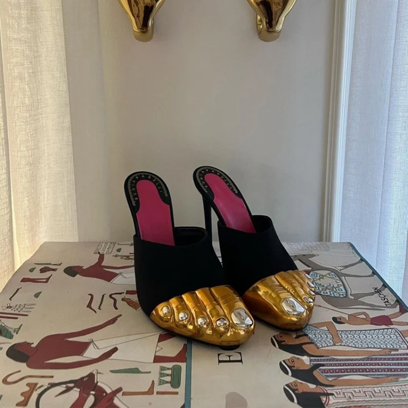 

Hemegot Mules Gold Black Mixed Color Strange Toe Slip On Slippers Women Summer New Style Gold Split Toe Stiletto Sandals Female