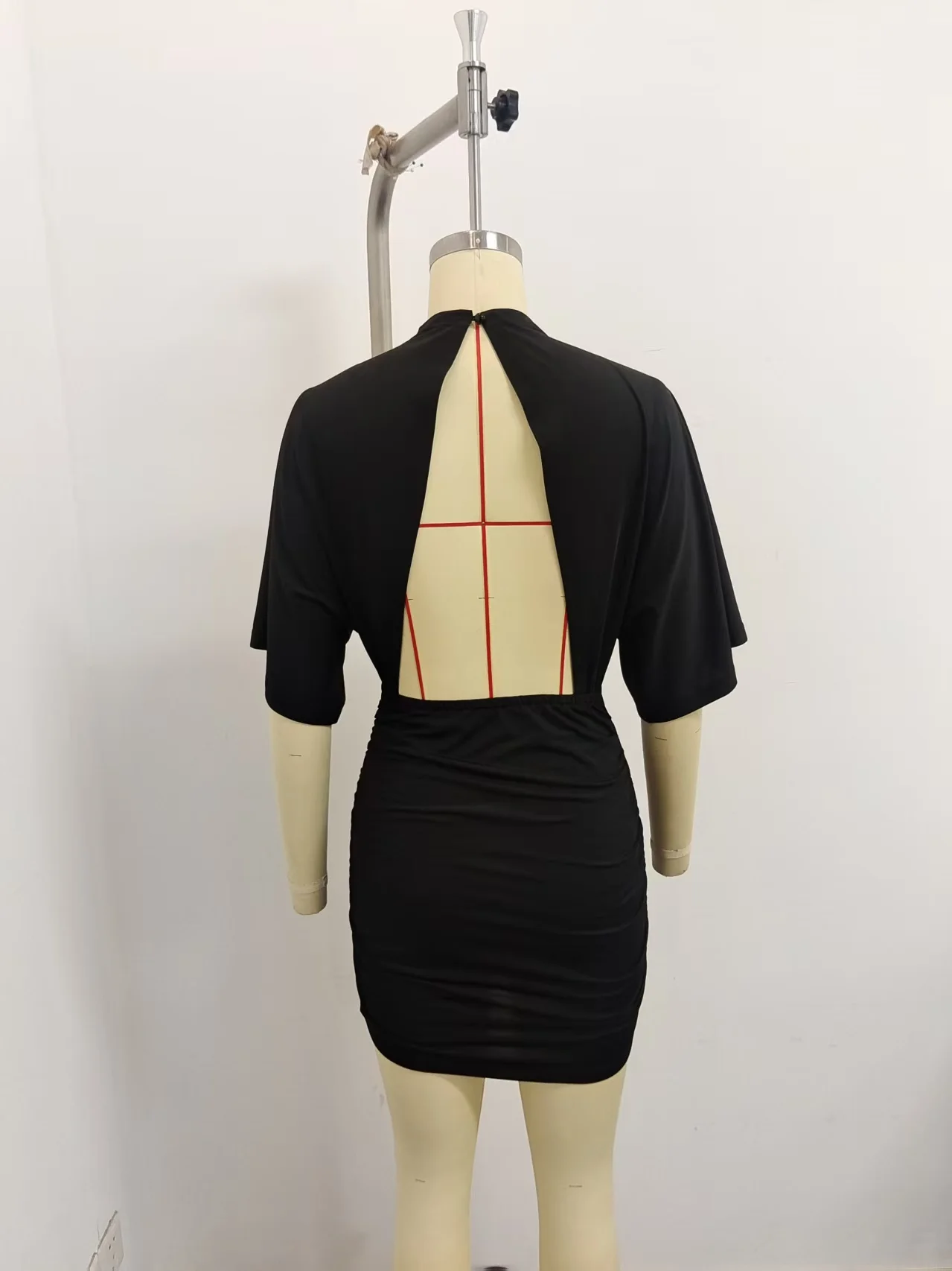 Neue Sommerliche Schlanke Sexy Kleider für Frauen Stehkragen Damenkleid Kurzarm Rückenfreies Kleid Damen Vestidos De Verano Mujer – Detail 9
