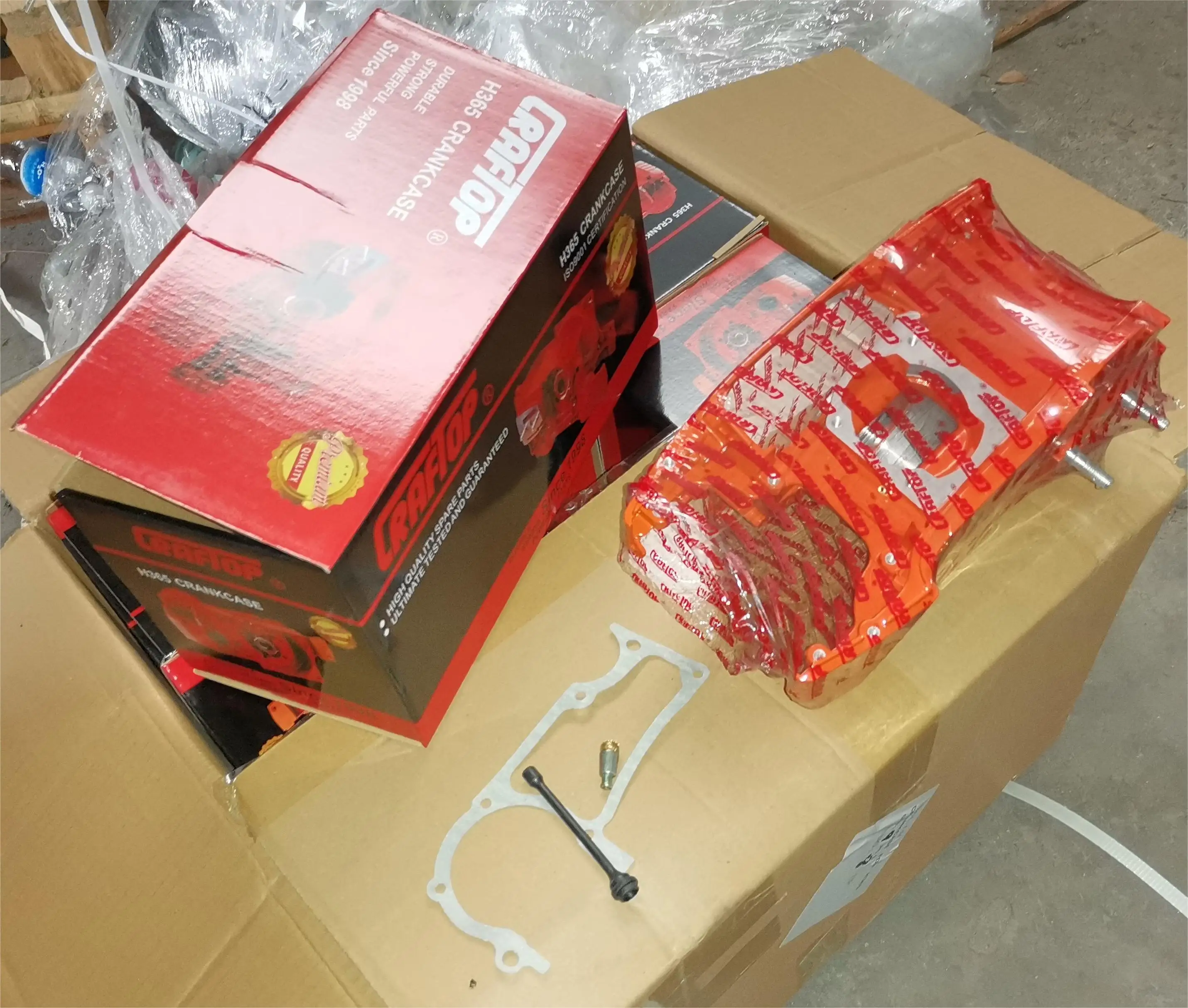 

ATV&UTVBest Supplier Chainsaw Parts Crankcase Assy for Chain Saw 272