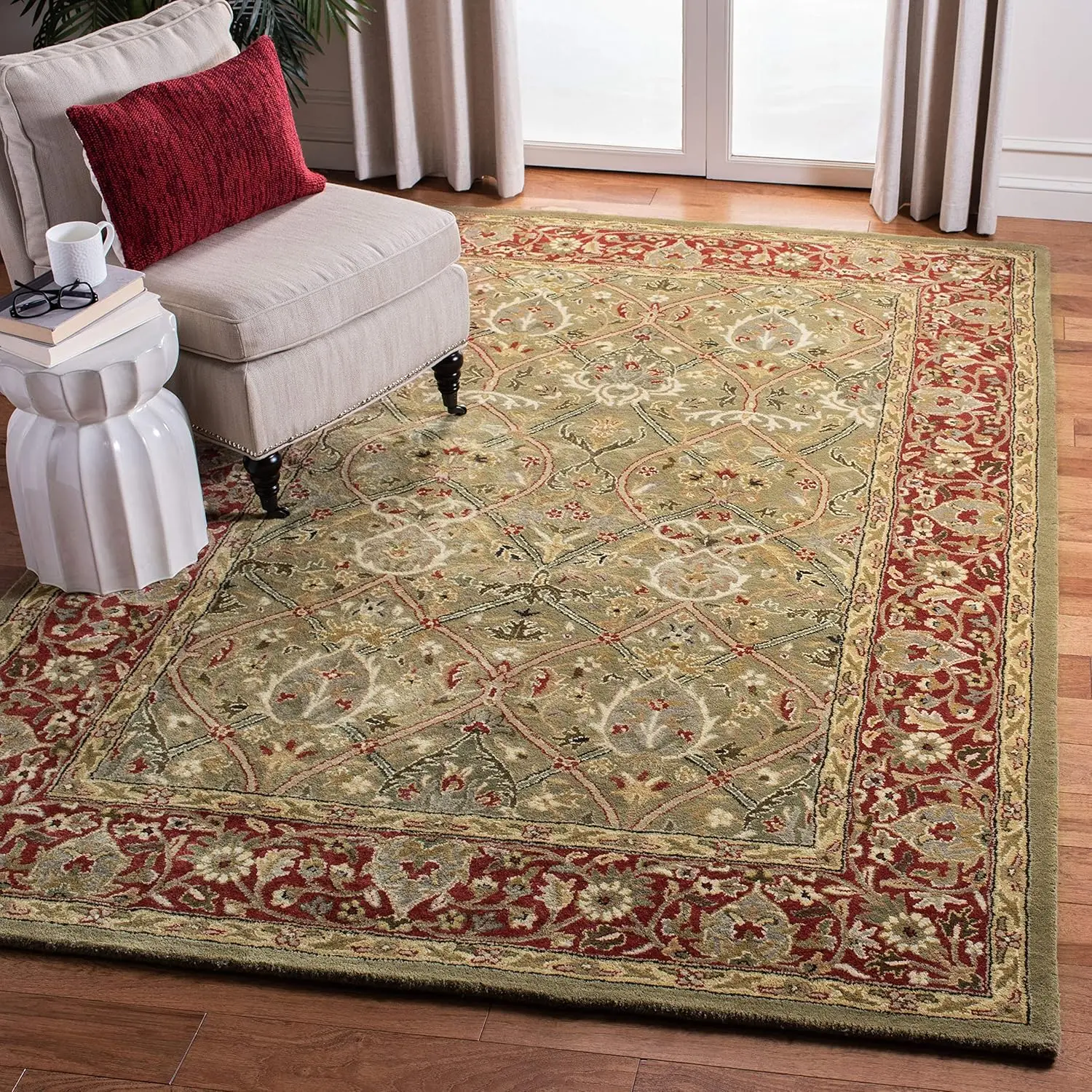 Safavieh Persian Legend Collection Area Rug - 6' X 9', Light Green & Rust, Handmade Traditional Wool, Ideal For High Traffic