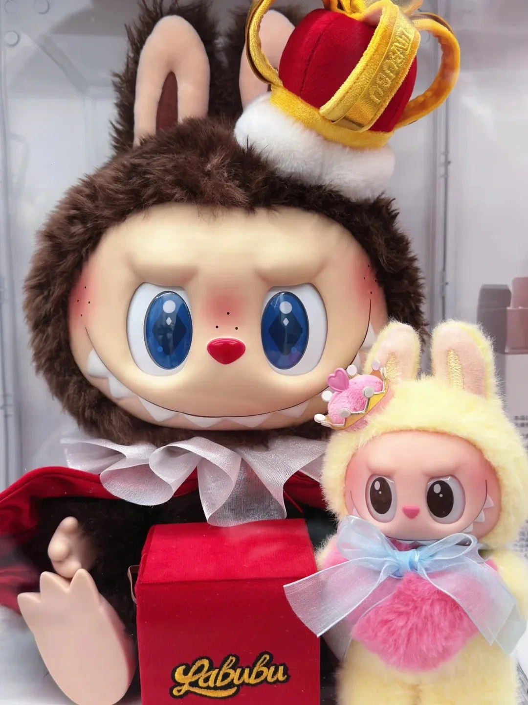 Pop Mart Original Labubu King and Queen Scacchi Adventure Vinile Peluche Cieco Scatola Decorazione Bambola Regalo di compleanno a sorpresa