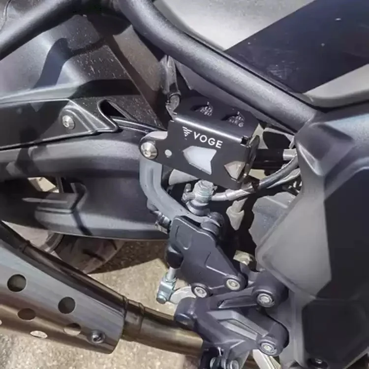 For VOGE RR660S/DS525X the accessory is the rear brake pump cover the rear oil tank the oil cup cover and the protective cover