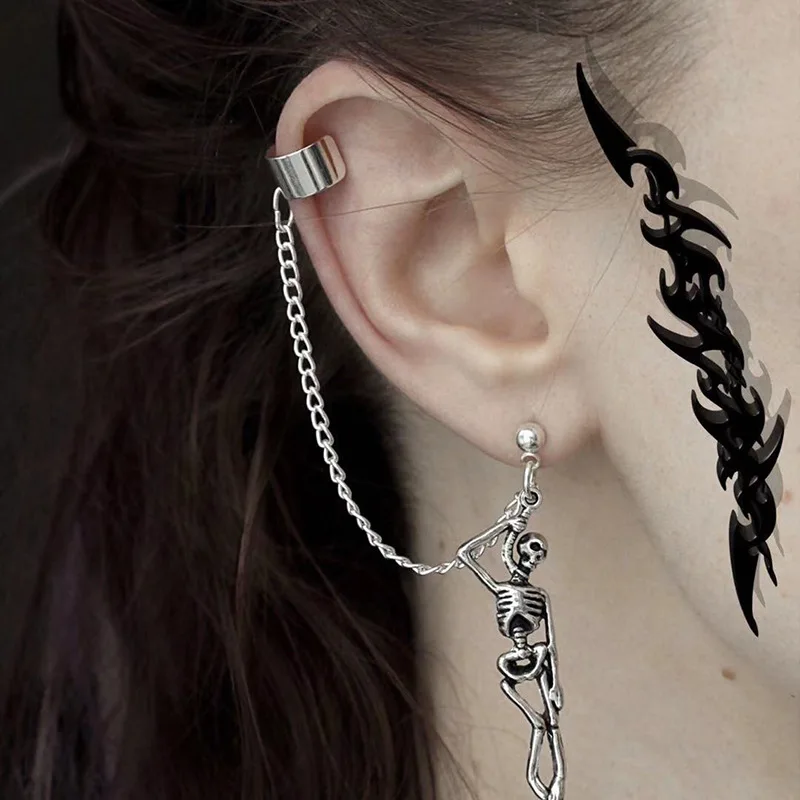 Skull Head Dark Gothic Punk Earrings Exaggerate Bounce Hip Hop Bone Man Asymmetric Earrings