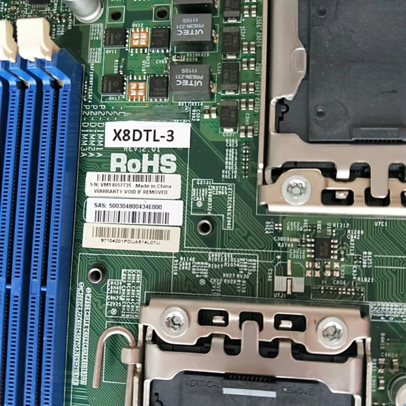 X8DTL-3 Per Supermicro Doppie prese LGA a 1366 pin Server Workstation Scheda madre SAS a 8 porte integrata Supporta display indipendente