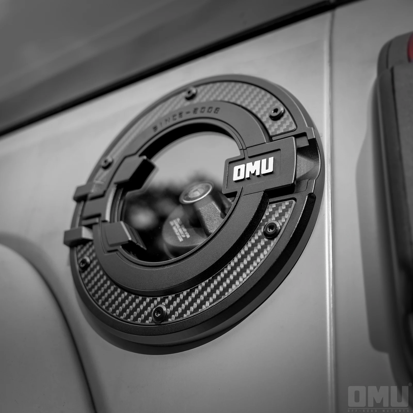 OMU 4x4 غطاء خزان الوقود الألومنيوم لسيارة جيب رانجلر JK/JL 2007-2024 كبسولة الفضاء الشفافة تصميم ملحقات خزان الغاز #3