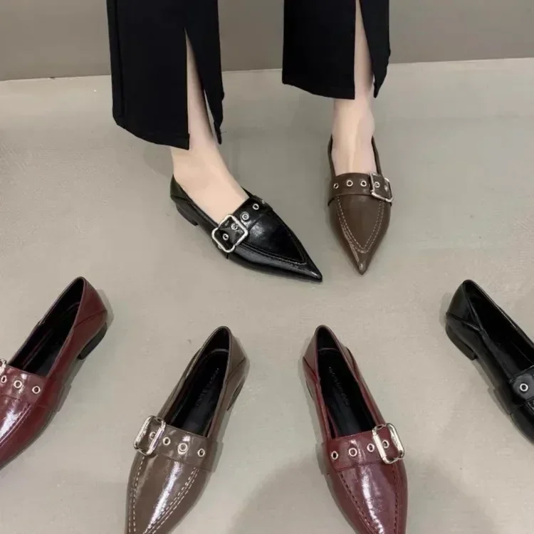 New Fashion Pointed Toe Flats Shoes Women Luxury Metal Chain Ballet Flat Shallow Ballerina Slip On Casual Loafers Brand