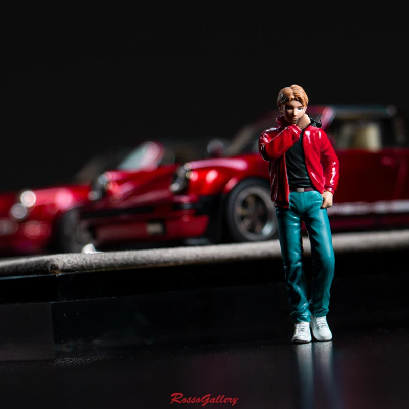 Resin 1:43 Finished Doll 80's Classic Jacket Men's Limited Suitable for 1/43 Scale Car Model DIY Display Collection Decoration