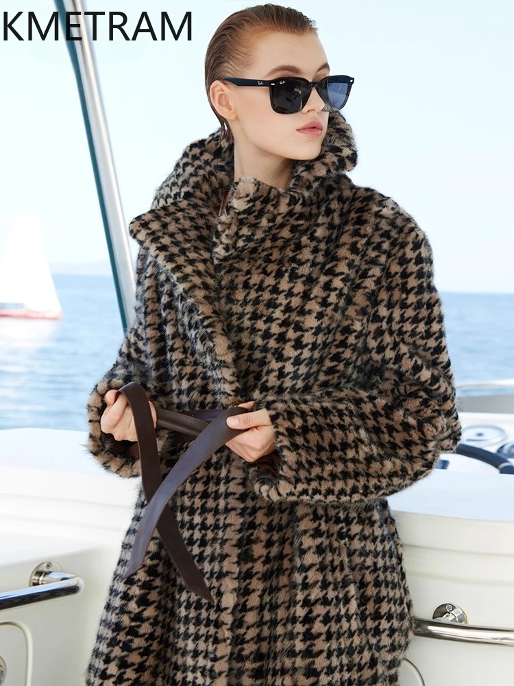 سترة نسائية من فرو المنك الطبيعي لعام 100% بنمط houndstooth معطف طويل من الفرو الحقيقي معاطف شتوية فاخرة ملابس نسائية 2025 schuba femenska
