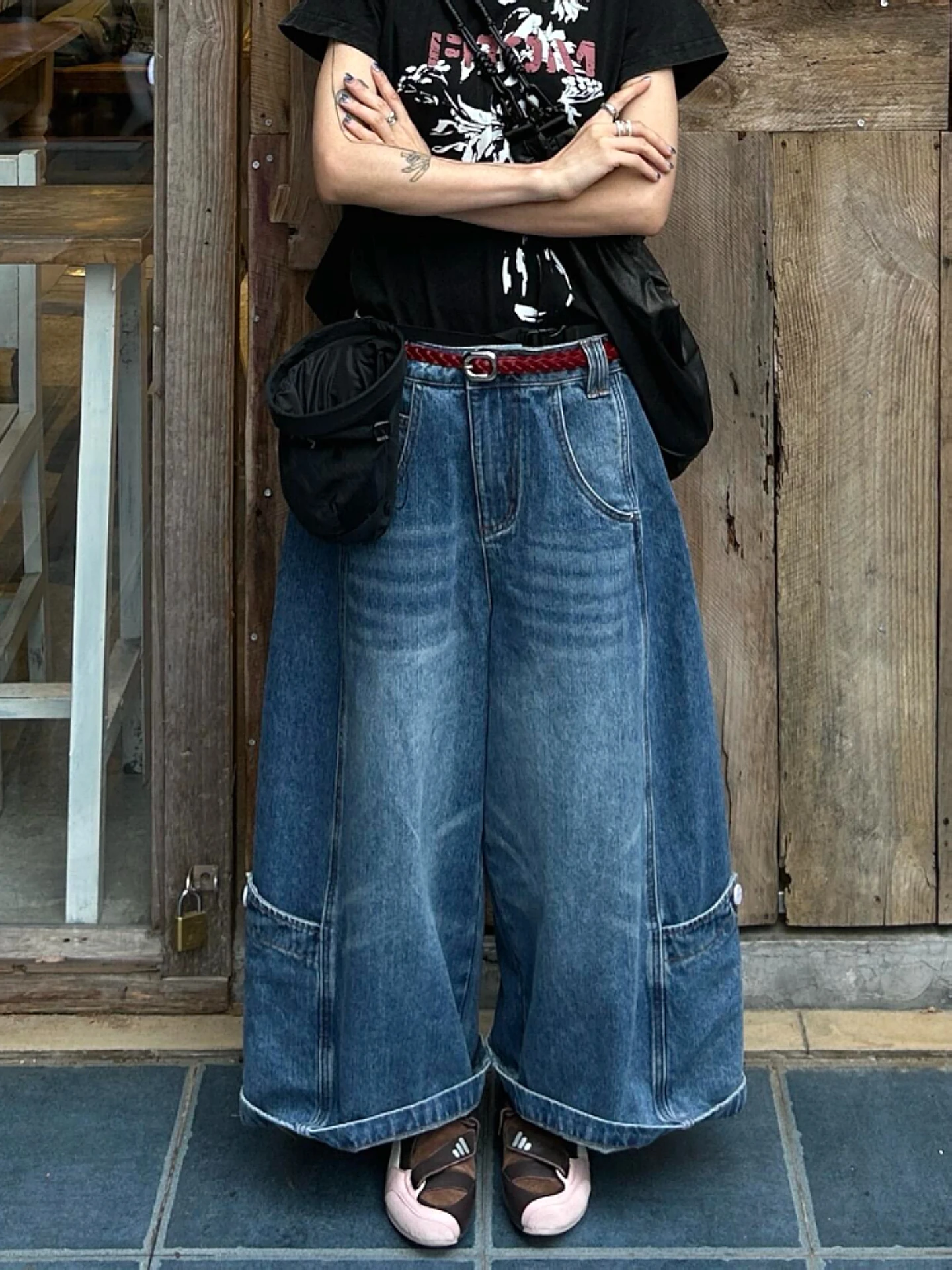 

Retro Large Size Workwear Denim Shorts High Waist Wide Leg Casual Summer Loose Fit Men Women Pocket Detail Washed out Jeans