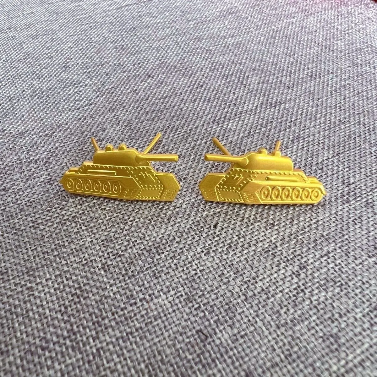 1pair Metal Badge Souvenirs Tank Insignia Accessories Collar Insignia Lapel Pins Film and Television Props