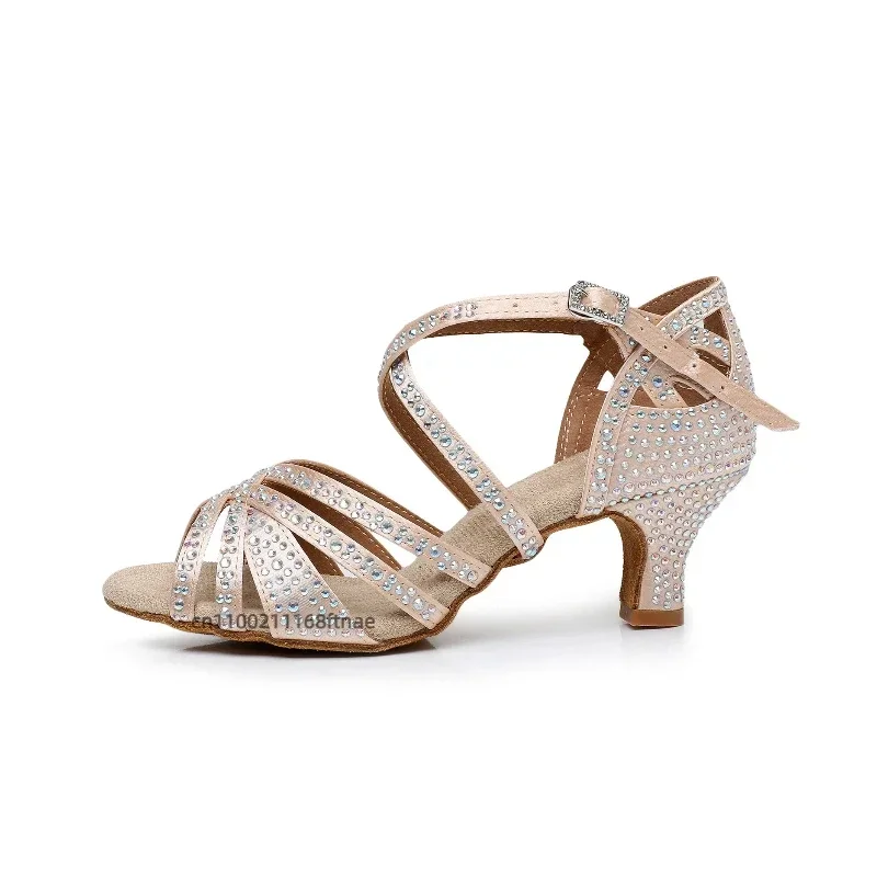 Damen Lateinamerikanische Tanzschuhe, Neue Weichsohlen-Schuhe mit Diamantbesatz für Auftritte und Übungen – Detail 14