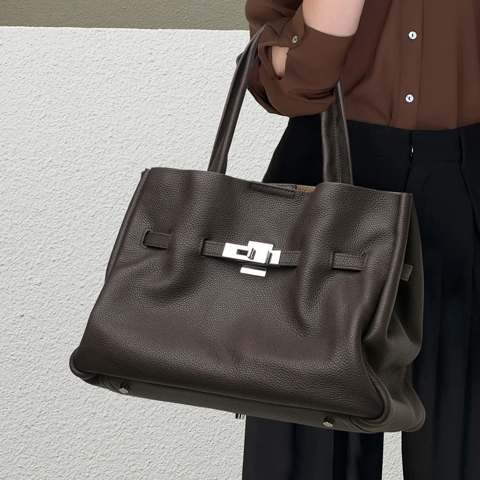 

Новая роскошная кожаная женская сумка: повседневная, матовая, для города, на одно плечо, женская сумка-тоут с магнитной застежкой