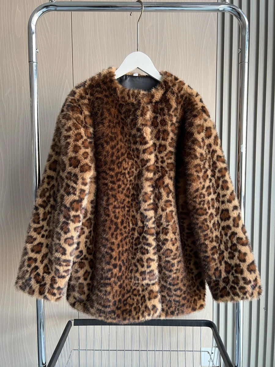 TRAF 2024 Autumn/Winter New Arrivals Women\'s Clothing Animal Print Faux Fur Coat with Hooded Jacket Round Neck Leopard Jacket