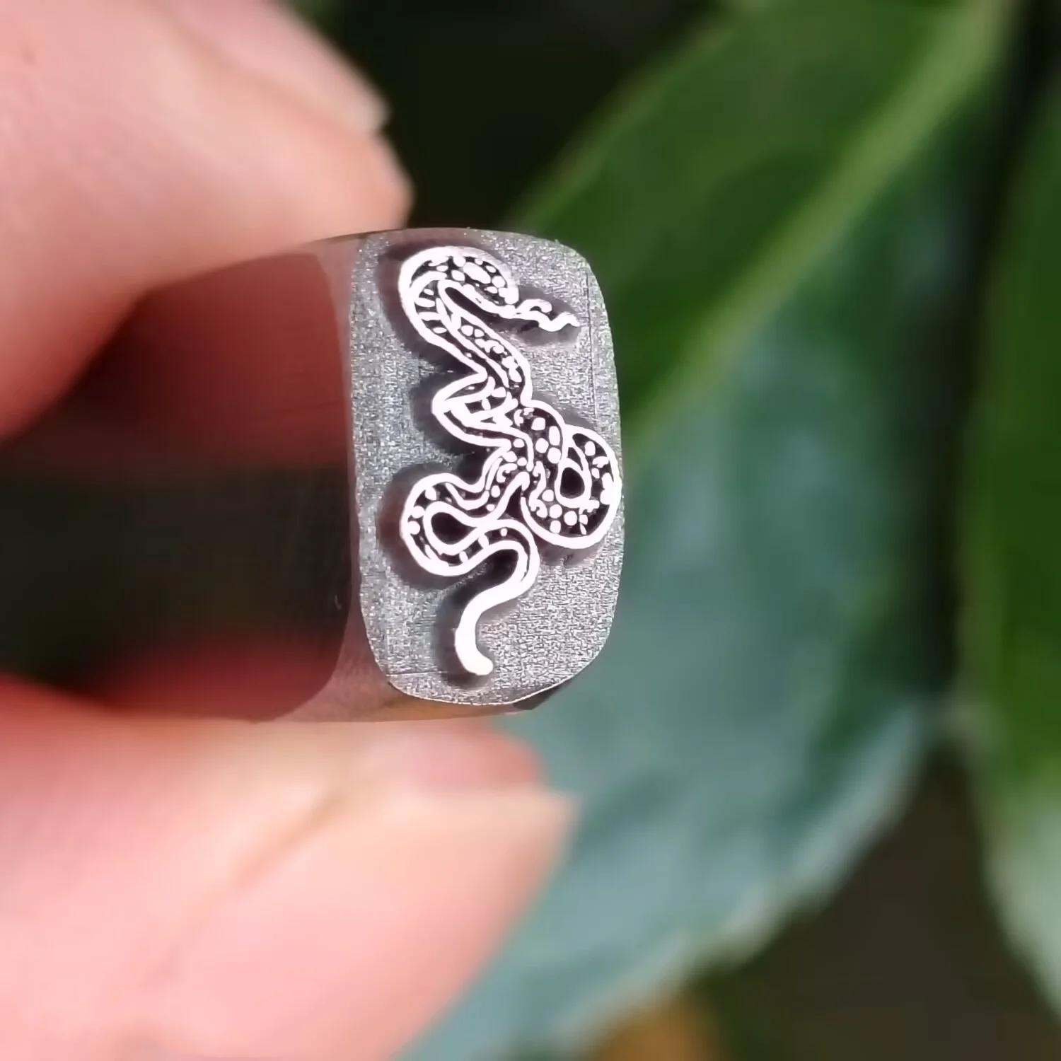 Jewellery and seal engraving dies; gold and silver chasing moulds; serpent-shaped steel stamps; zodiac snake metalworking tools