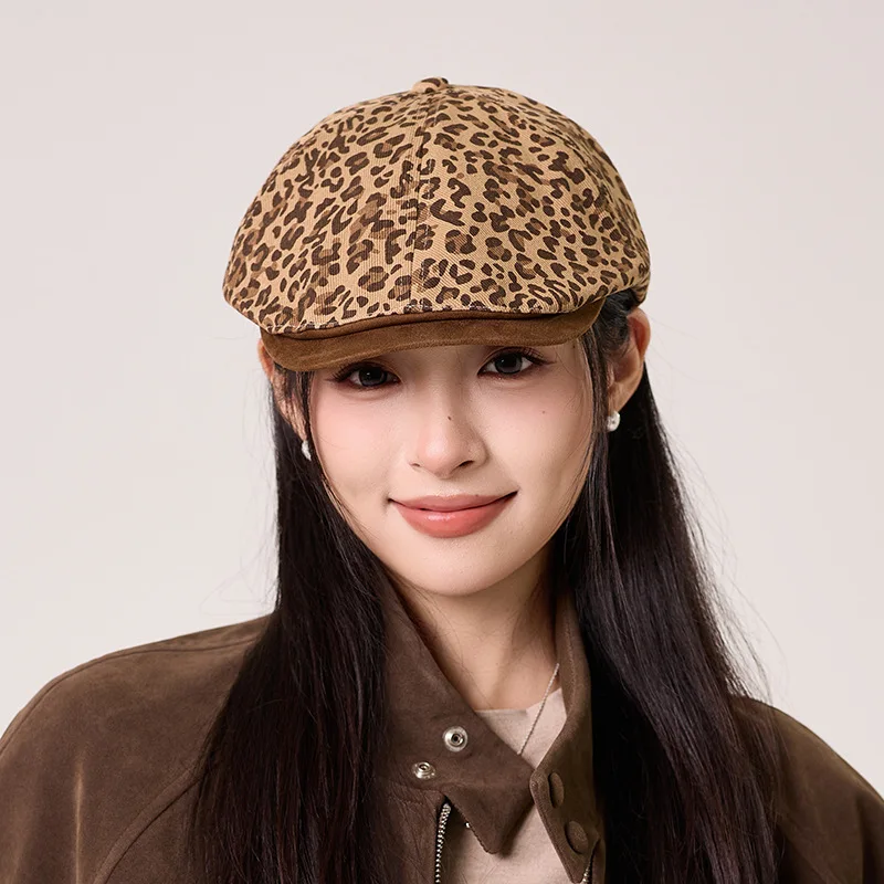

Retro Leopard Print Early Wide Brimforward Hat For Women Breathable Big Head Face Small Fashion Versatile Beret Berretto 4m891
