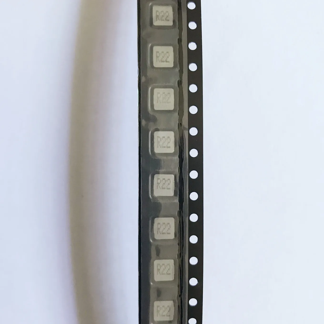 

Оригинальный новый 100% интегрированный индуктор PCMB042T-R22MS 1616 0420 4*4*2 0,22uH