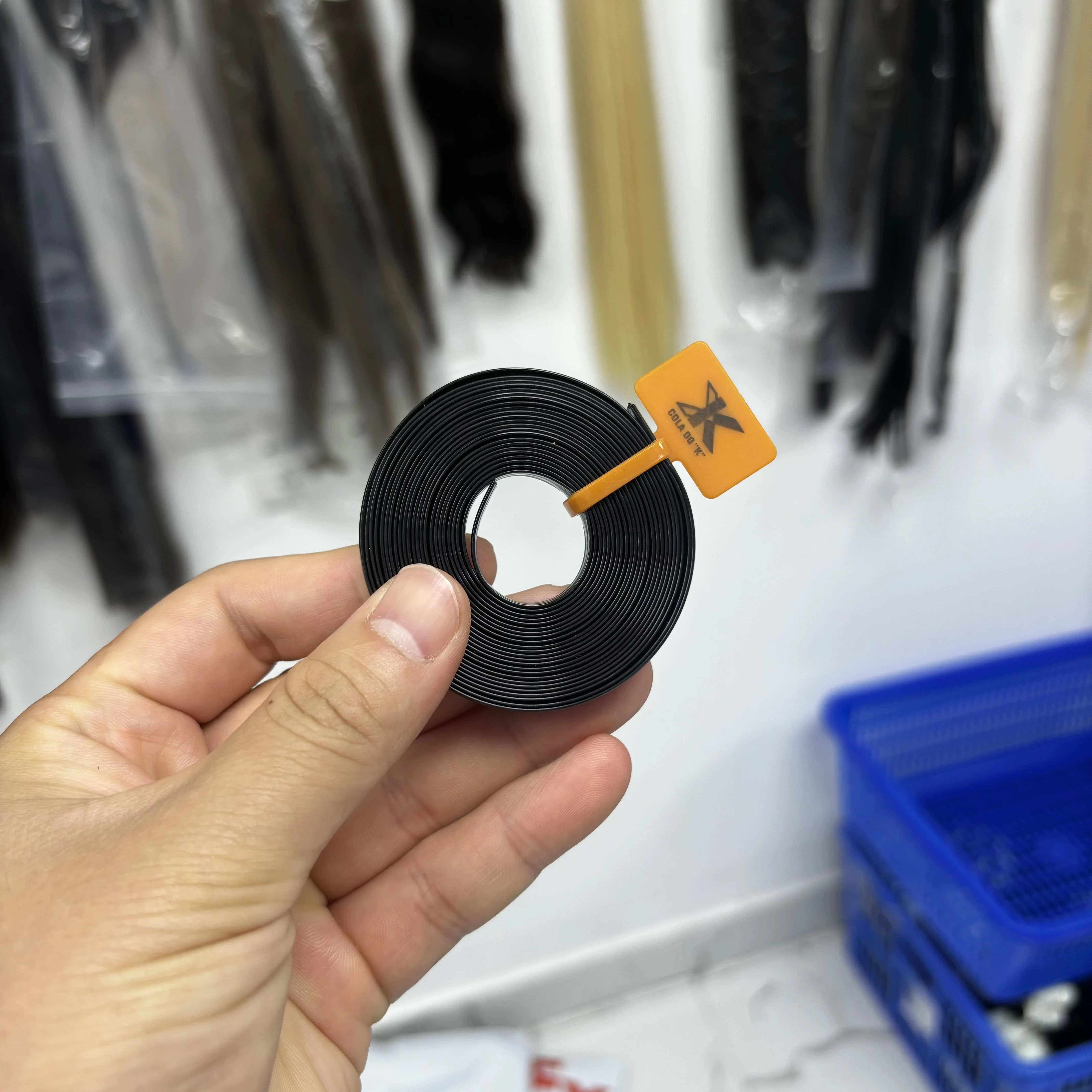 

Hair Extension Hot Glue strong film Italian Melt Fusion Keratin Glue Pre-bonded Tool For Hair Extension Salon Stylin