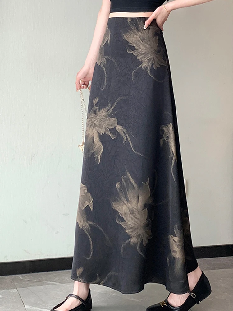 Retro Black Fishtail Long Skirt A-line Slim Fit Satin Printed Mid Length Skirts  Women's Clothing 2024 New Fashion Versatile