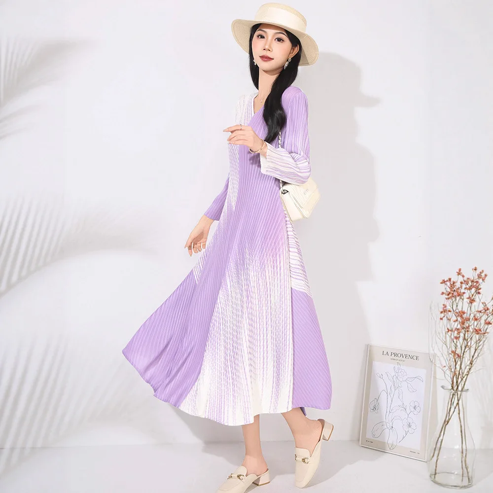 

Miyake Style Pleated Dress for Women 2025 Autumn New Elegant Temperament Ink Printed V-neck Long Sleeves Midi Skirt