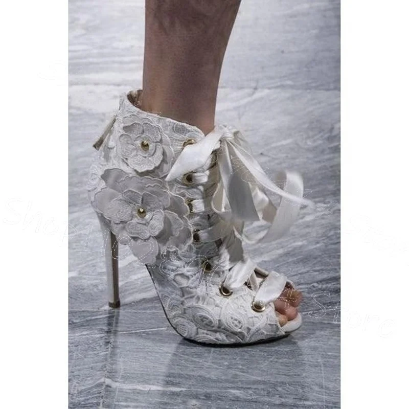 

White Appliques Black Peep Toe Strappy Sandals Back Zipper Women Shoes Thin High Heels New Party Runway 2026 Zapatos Para Mujere