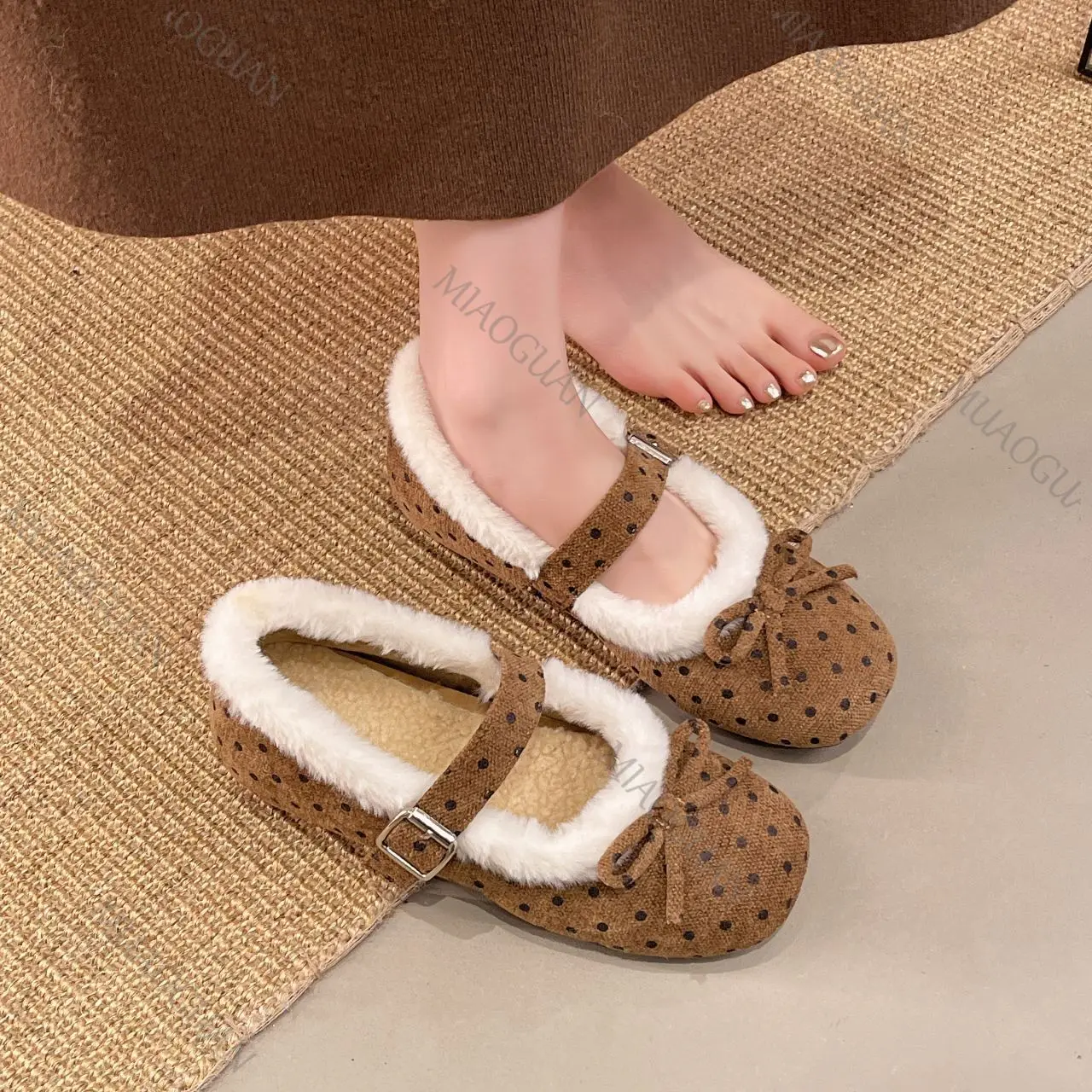 Elegant Polka Dot Plush Ballet Flats Winter Warm Women Retro Buckles Straps Lightweight Mary Jane Shoes Soft Sole Cotton Loafers - view 5