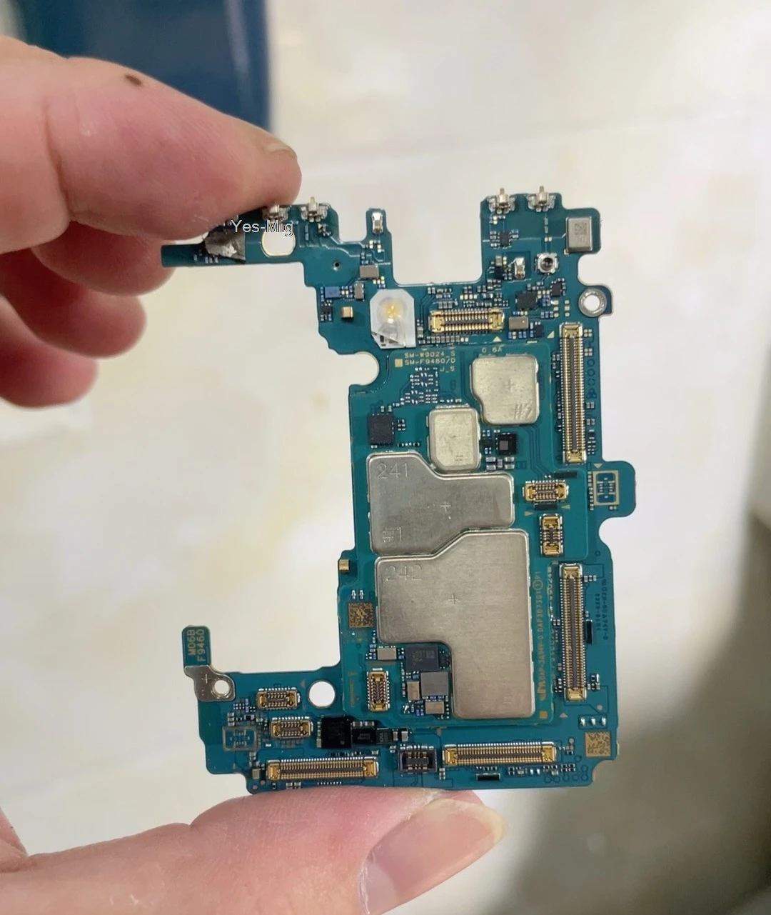 

Full working Fold5 Mainboard For Samsung Galaxy Z Fold 5 F946B F946U Motherboard Unlocked A+ Plate RAM Logic Board