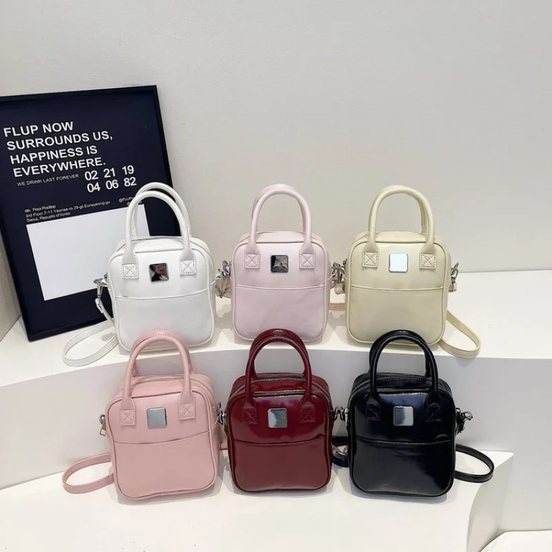 กระเป๋าหนังสะพายข้างแบรนด์ดีไซเนอร์สุดหรูสำหรับสุภาพสตรี กระเป๋าสะพายไหล่ทรงทันสมัย กระเป๋าถือหรูหราสำหรับผู้หญิง