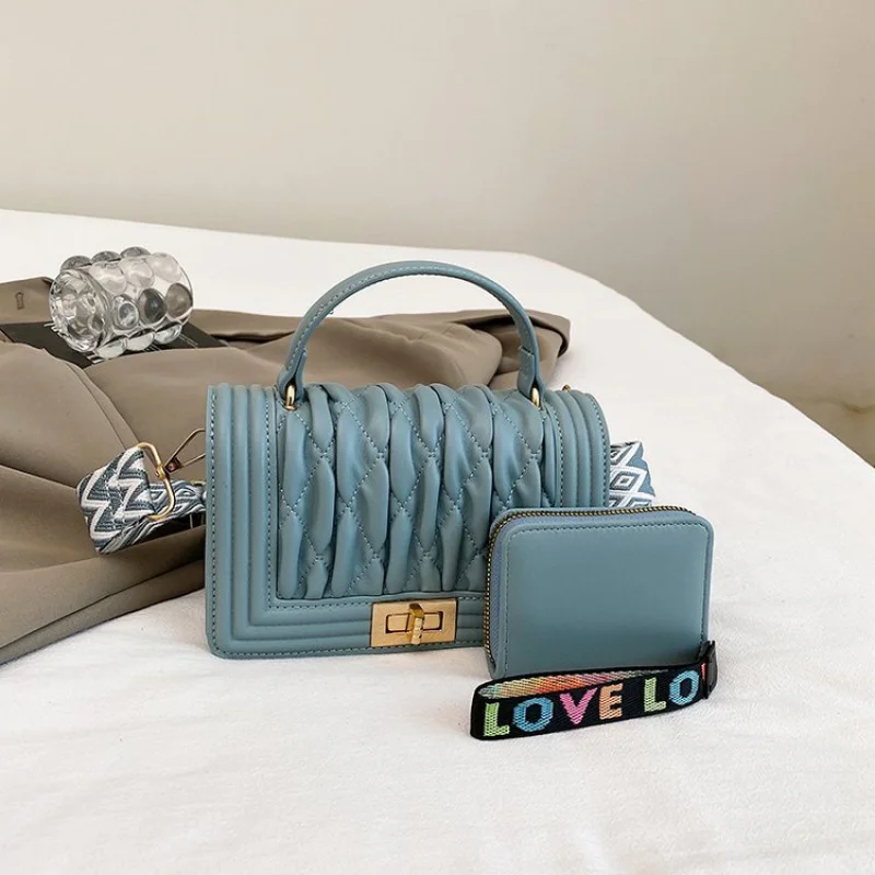 

High-End Vintage Leather Crossbody Bag Unique Letter Logo Trendy For Women Fashionable Minimalist
