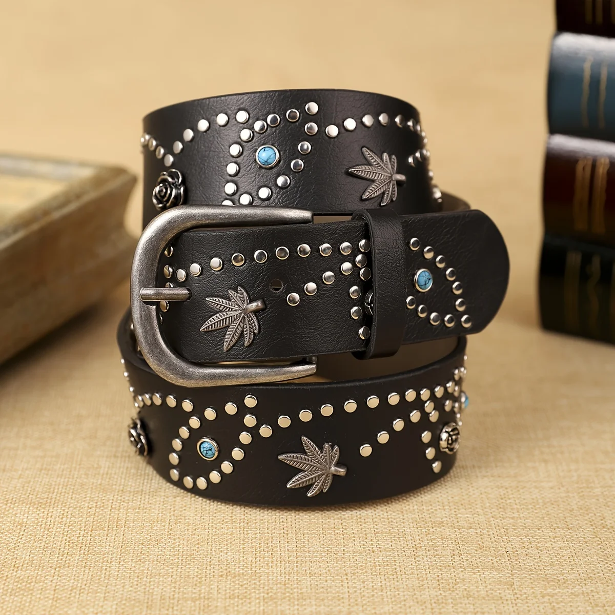 1 Piece Women's Black PU Waistband Flower Pattern Belt Bohemian Style Fashion Trend Essential for Shopping and Party Occasions
