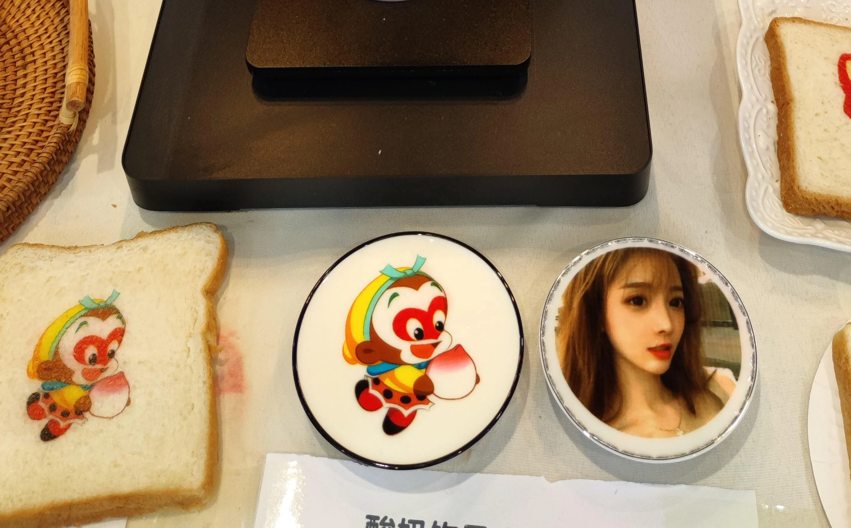 Hot sell EVEBOT EB-FC1 color edible  art coffee printer with WIFI selfie image printing to coffee drinks high quality