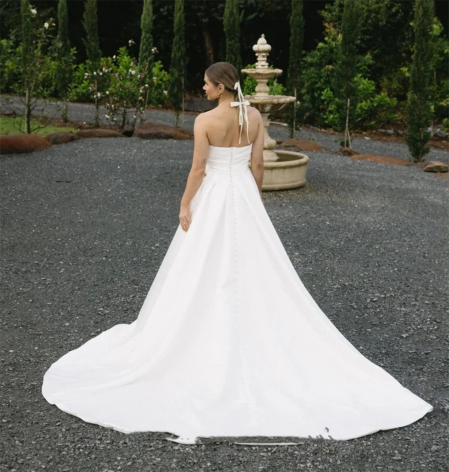 Customize To Measures Wedding Dress Satin Fabric Crisscross Modern Ruched Accents Combining Elegance Bridal Gown Long Tail 2025