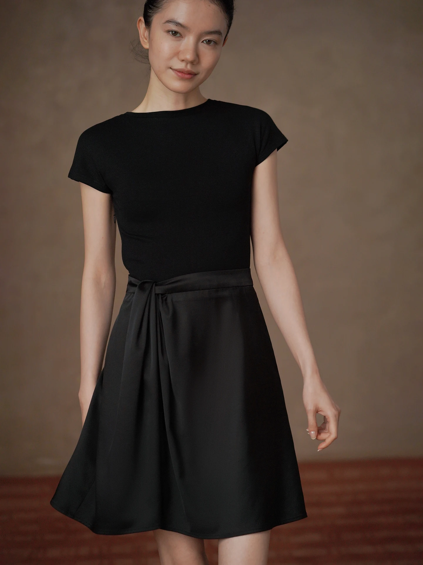 Elegant Short round Neck Satin Skirt Dress Ballet Splice Waist Knot Slimming Dress Casual Summer Zipper Loose Fit Citywalk