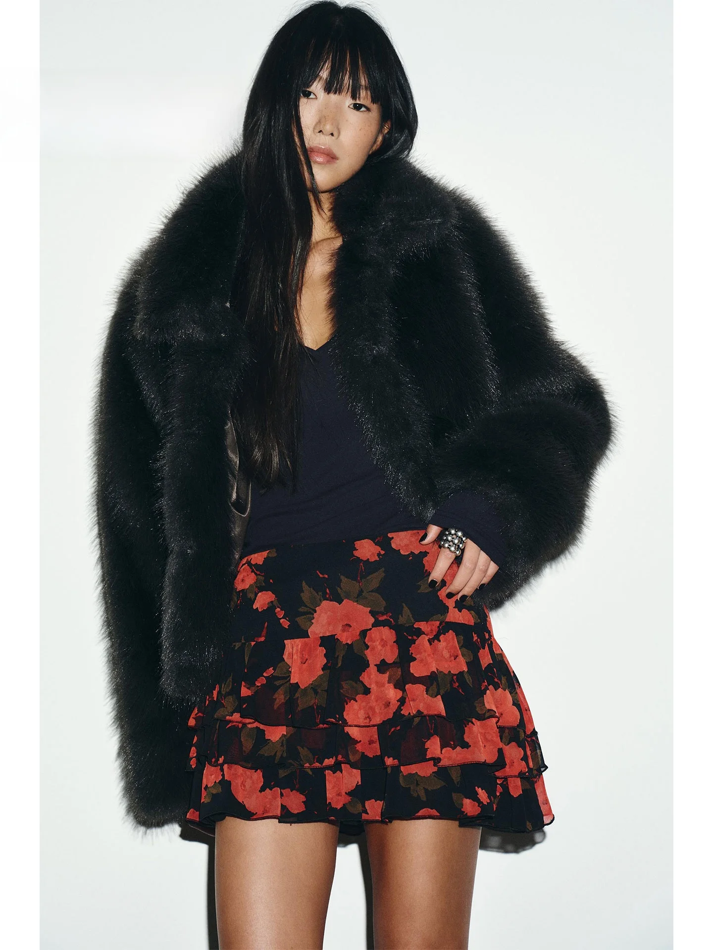 

ZAPRHA 2025 Autumn New Sle ort Length Artificial Fur Effect Coat for Women Ele Casual Faion Ladies ort Outerwear