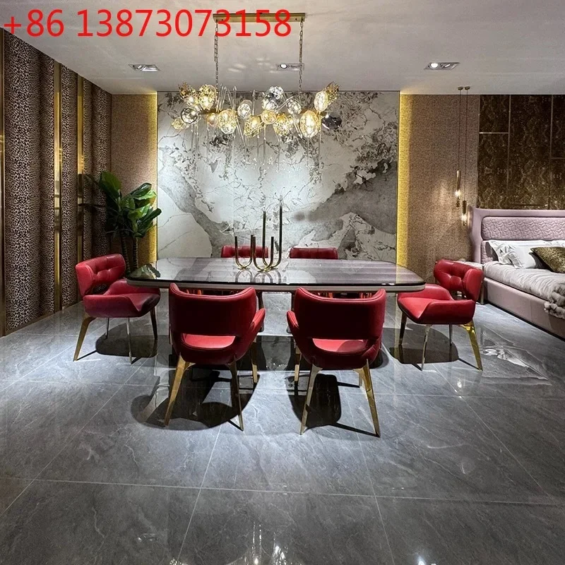 Mesa de Comedor Robert Cavalli para Sala de Estar en Apartamento o Villa de Lujo