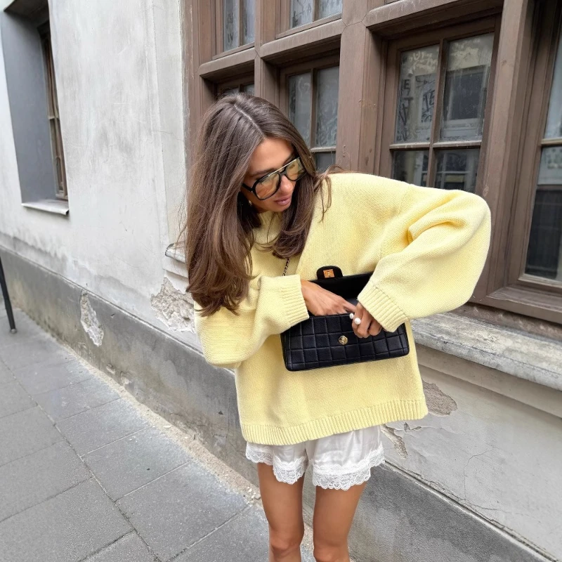 

Осень-зима 2025 года, новый свободный свитер с буквами для женщин с нишевым дизайном