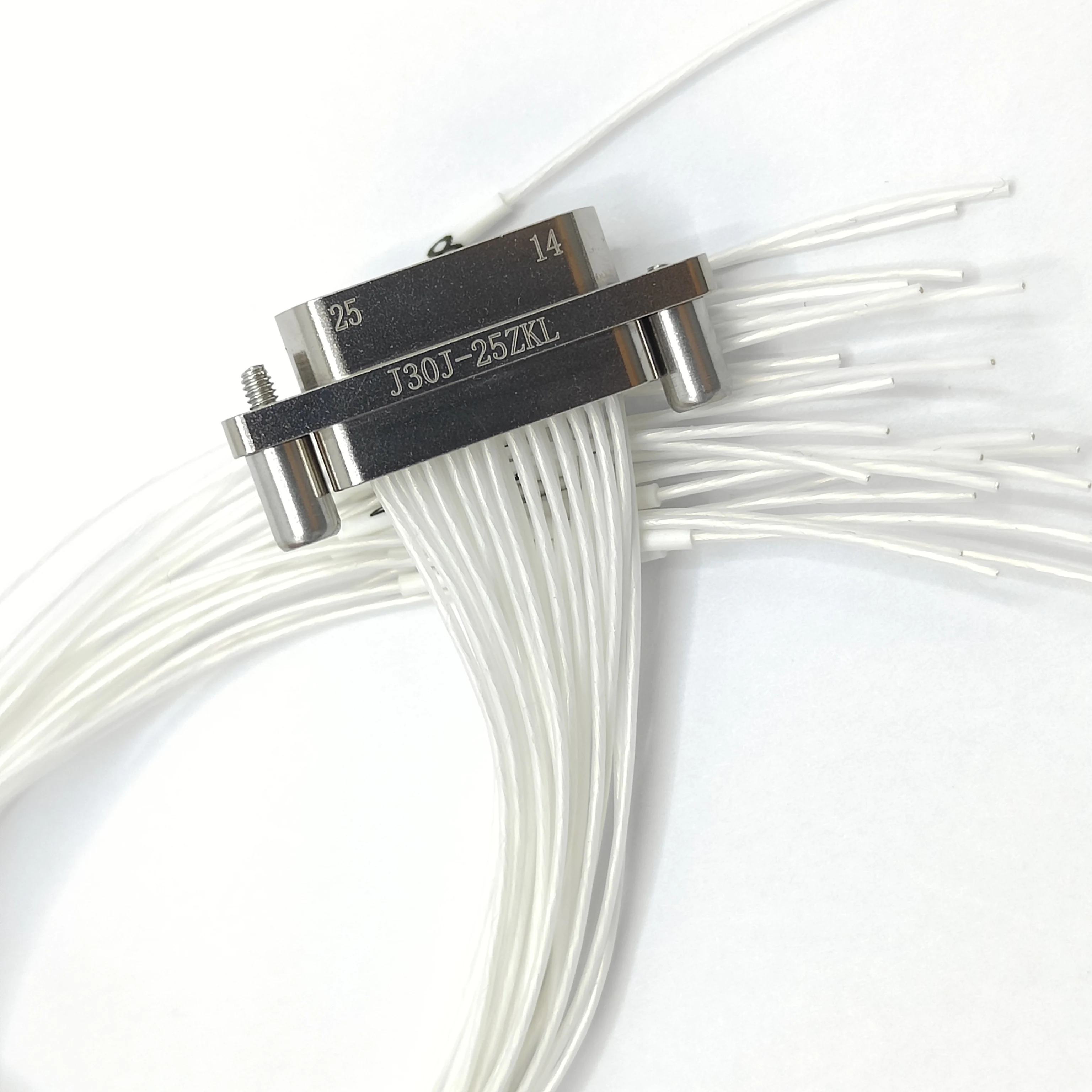 High Quality Micro-D Connector 25-cores Rectangular Connector J30J-25ZKL Electronic Components