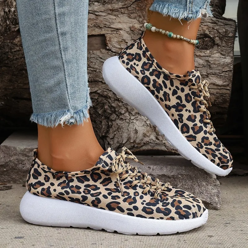 Zapatos vulcanizados con cordones para mujer, zapatillas informales con estampado de leopardo, clásicas, talla grande, 2024