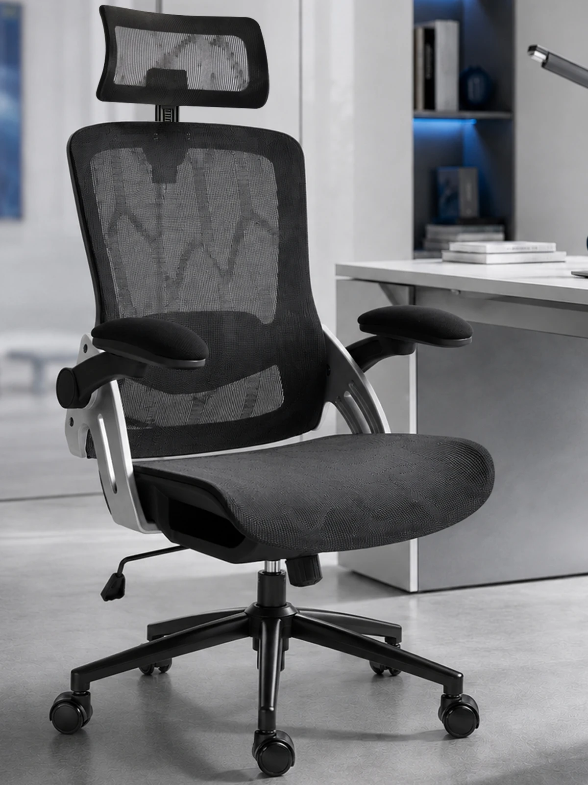 Ergonomischer Bürostuhl mit Kopfstütze, 4D-Lendenwirbelstütze und 3D-verstellbaren Armlehnen, atmungsaktiver Netzstoff, drehbarer Computerstuhl mit Höhenverstellung, Schaukelfunktion, leisen Rollen,