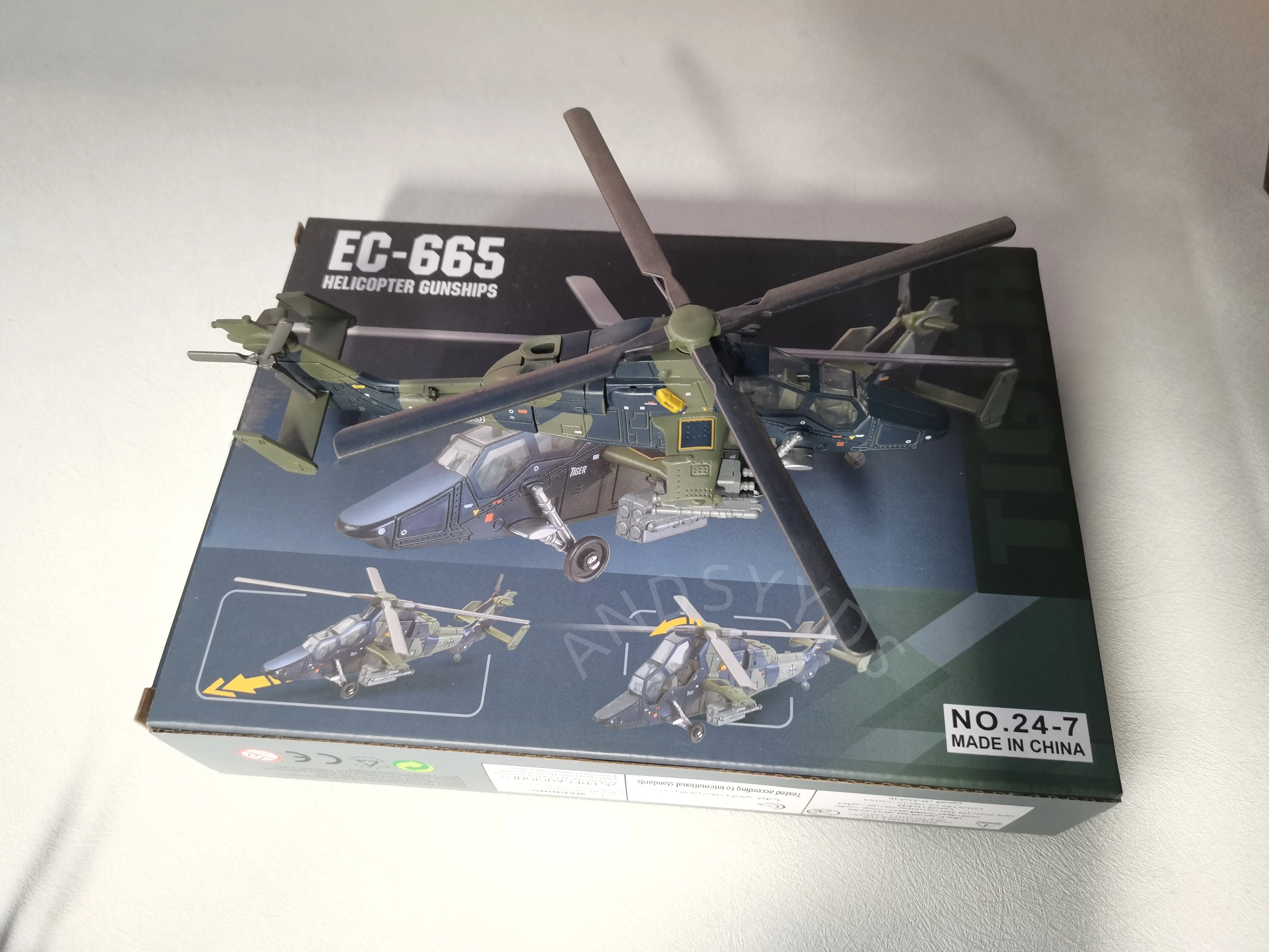 البلاستيك 1/72 الحديثة يموت الصب لعبة مقاتلة ABS نموذج EC-665 تجميعها التعليمية عرض جمع مجموعات الطائرة لبناء هدية