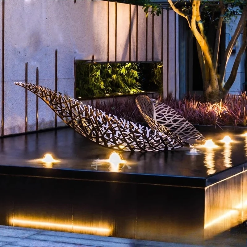 

Square pool landscape, stainless steel hollow leaf sculpture hotel decoration