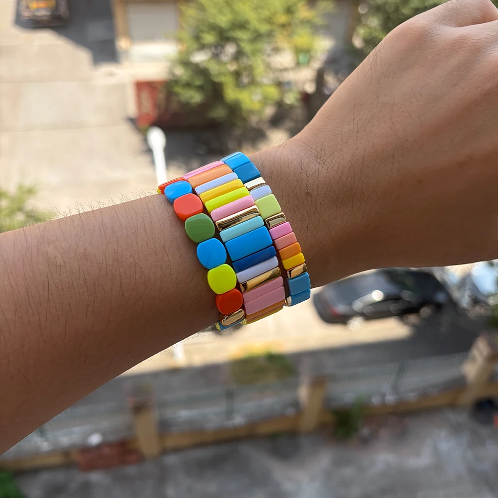 BEUTIFOR Vibrant Multicolor Resin Stackable Bracelet Set, Rainbow Geometric Bead Elastic Stretch Bangles Holiday Beach