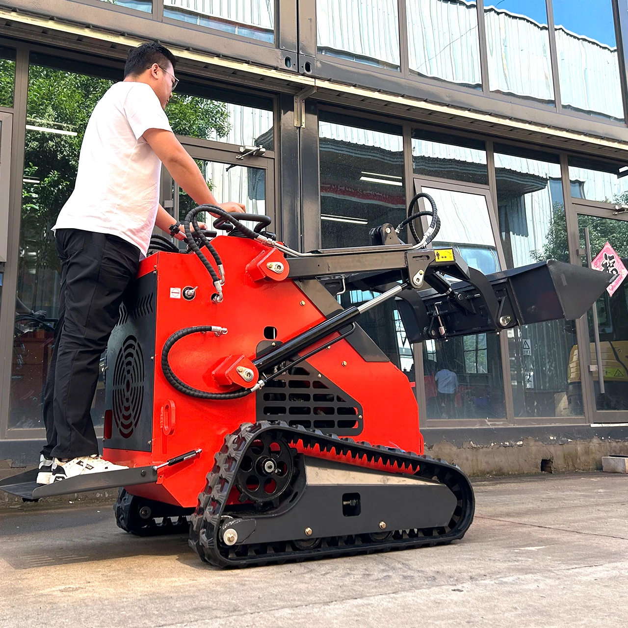 Compact Utility Loader Small Load Transporter Utility Loading System for Commercial Use Customized Design High Quality Hot Sale