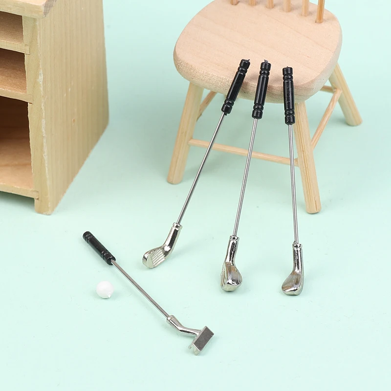 5 sztuk/zestaw Miniaturowe kije golfowe do domku dla lalek w skali 1:12, model golfowy z 4 kijami i 1 piłką, zabawki do zabawy w udawanie