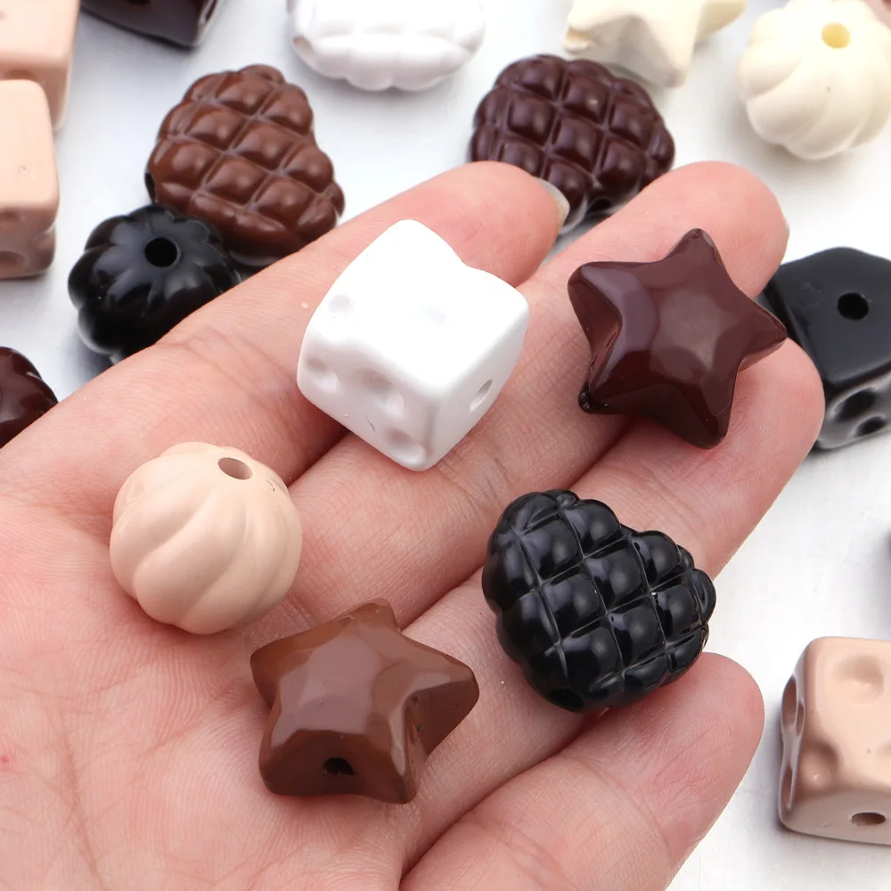 10pcs Maillard Color Acrylic Beads Love Diamond Grid Baking Paint Beads for DIY Jewelry Bracelets Necklaces Keychain Accessories