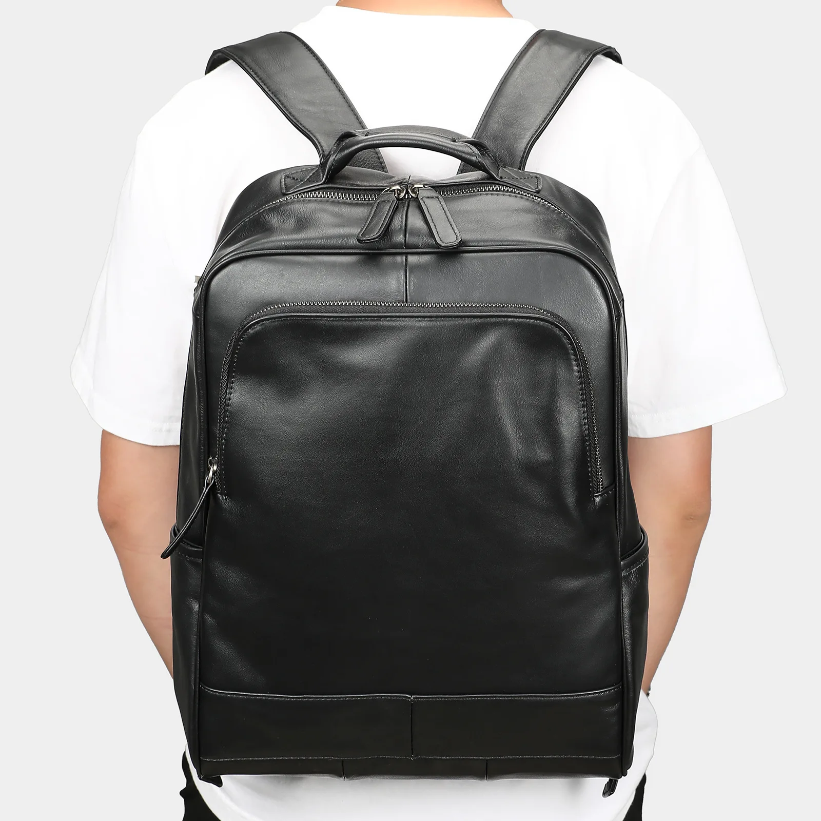 Men’s Genuine Leather Backpack First Layer Cowhide Travel Bag Business Laptop Backpack Casual School Bag