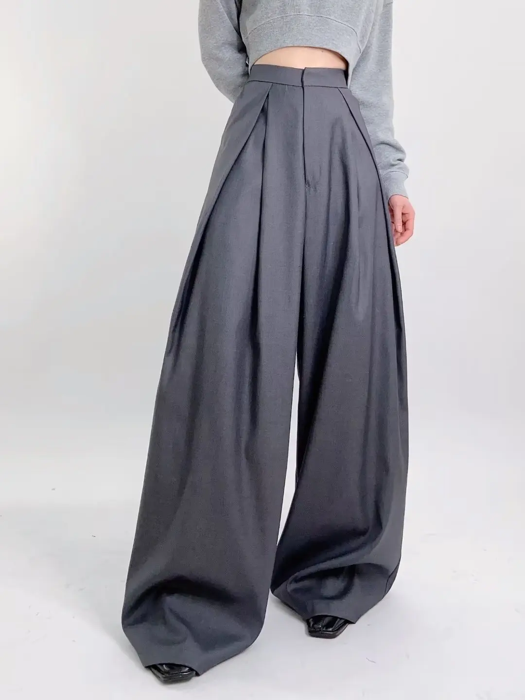 

Elegant Casual Women's Suit-style Floor-length Pants 2026 Autumn New Style Casual Chic Loose-fitting Wide-leg Trousers AVLD
