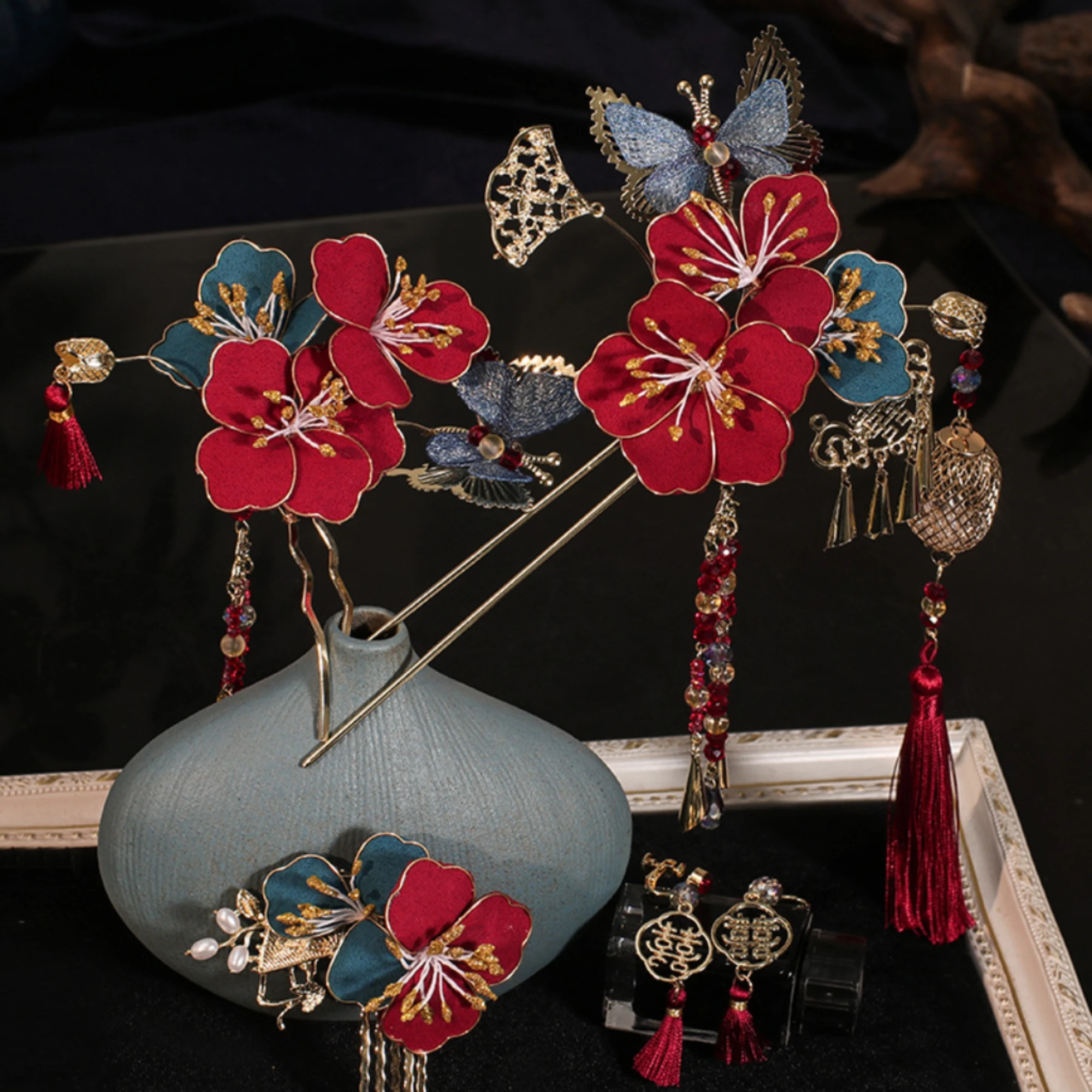 

Handmade Red flowers Butterfly Chinese Style Hairpin Lantern Tassel Hairpin Bridal Wedding Headwear Performance Hair Accessories